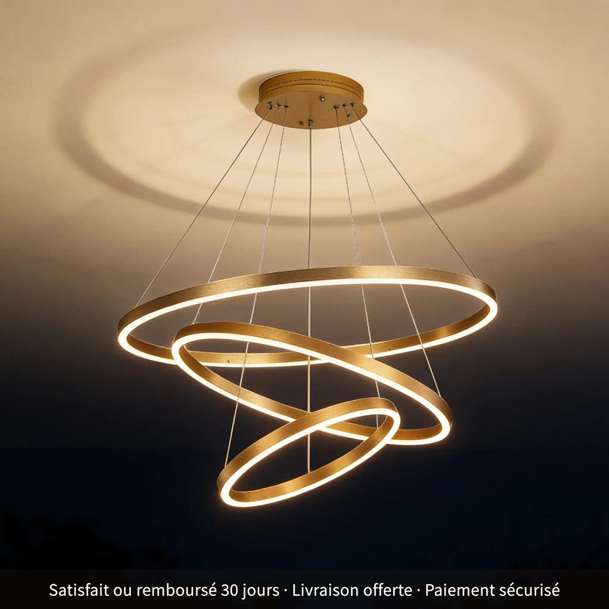 Cascade, lustre LED trois anneaux dorés étagés, 60 cm
