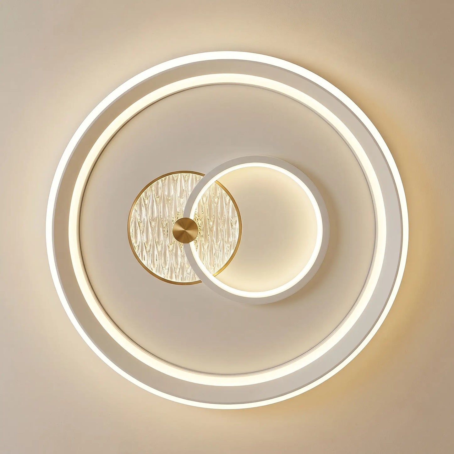 Plafonnier LED rond 50 cm, blanc et laiton — télécommande