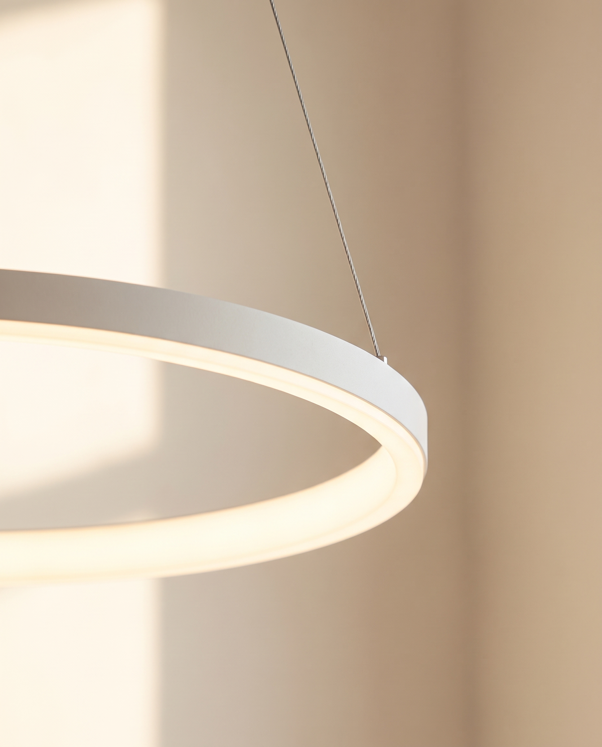 Cercle blanc, détail du profilé et du câble