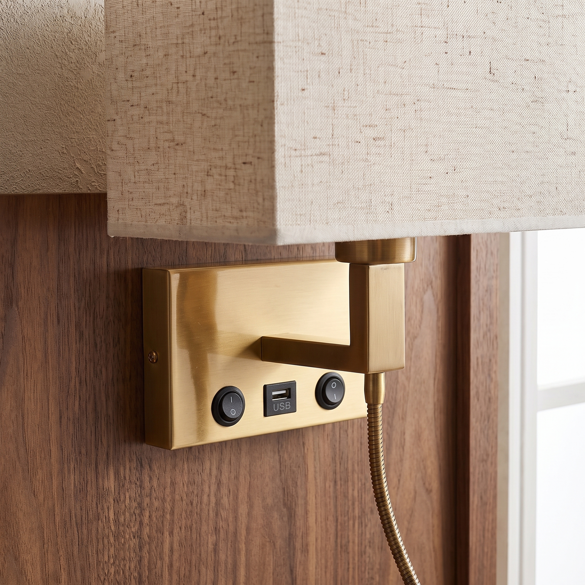 Lin et USB, détail du lin et du port USB
