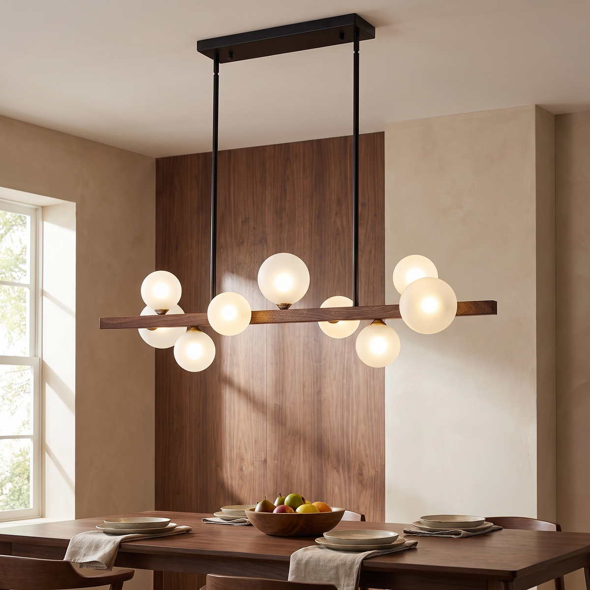 Trio de noyer au-dessus d'une table