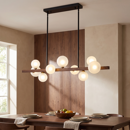 Trio de noyer au-dessus d'une table