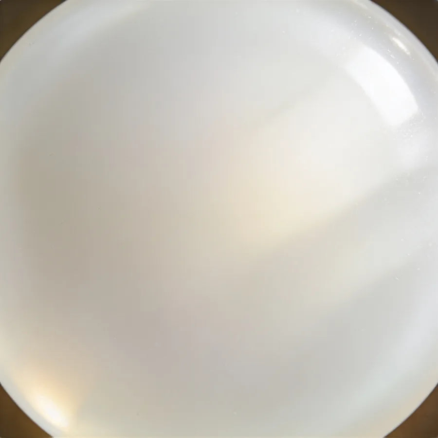 Gros plan sur du verre opalin translucide